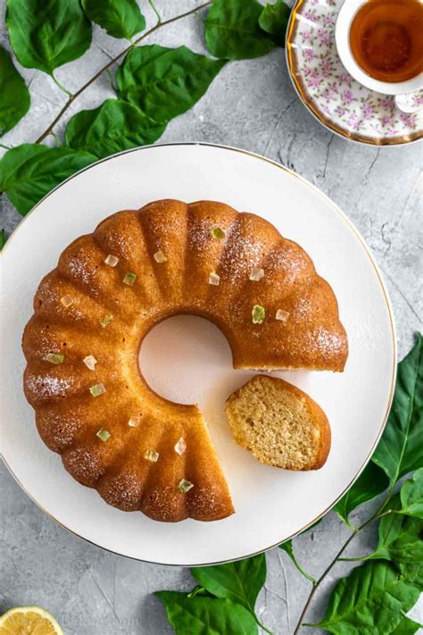 Pierre Hermé's Famous Lemon Cake 